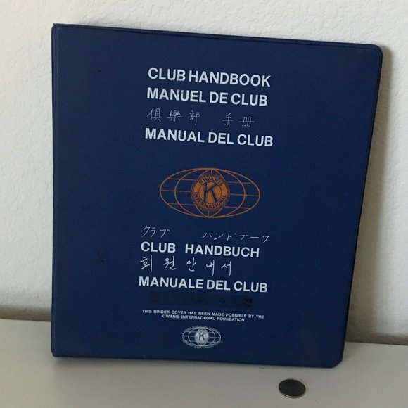 VINTAGE Large Kiwanis 3-ring Binder Notebook - Picture 5 of 5